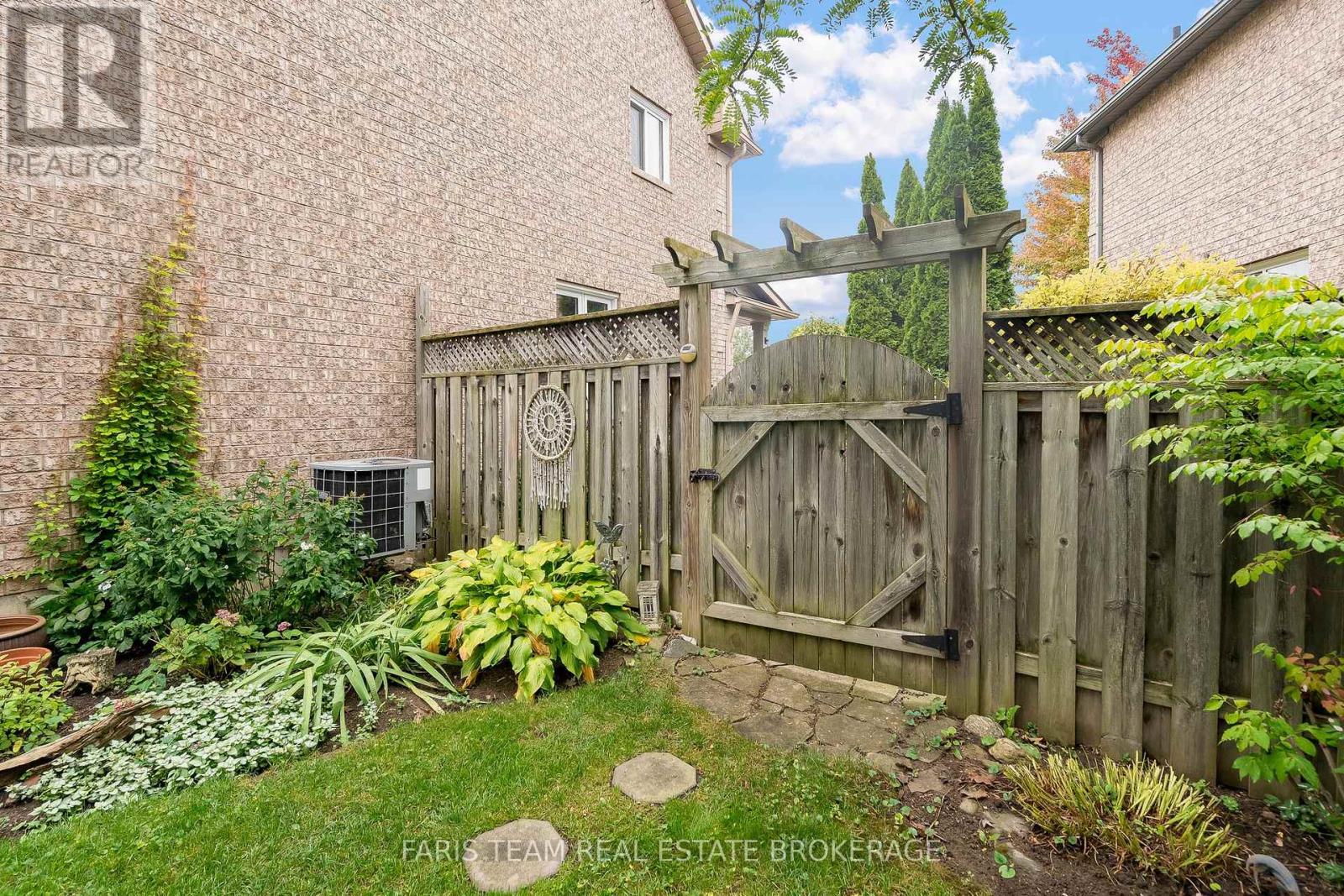 92 Brighton Road, Barrie, Ontario  L4M 6S3 - Photo 35 - S13109904