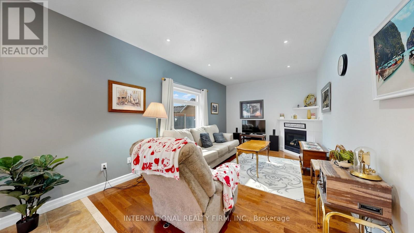 14 Stuart Avenue, Barrie, Ontario  L4M 0A1 - Photo 6 - S13109912