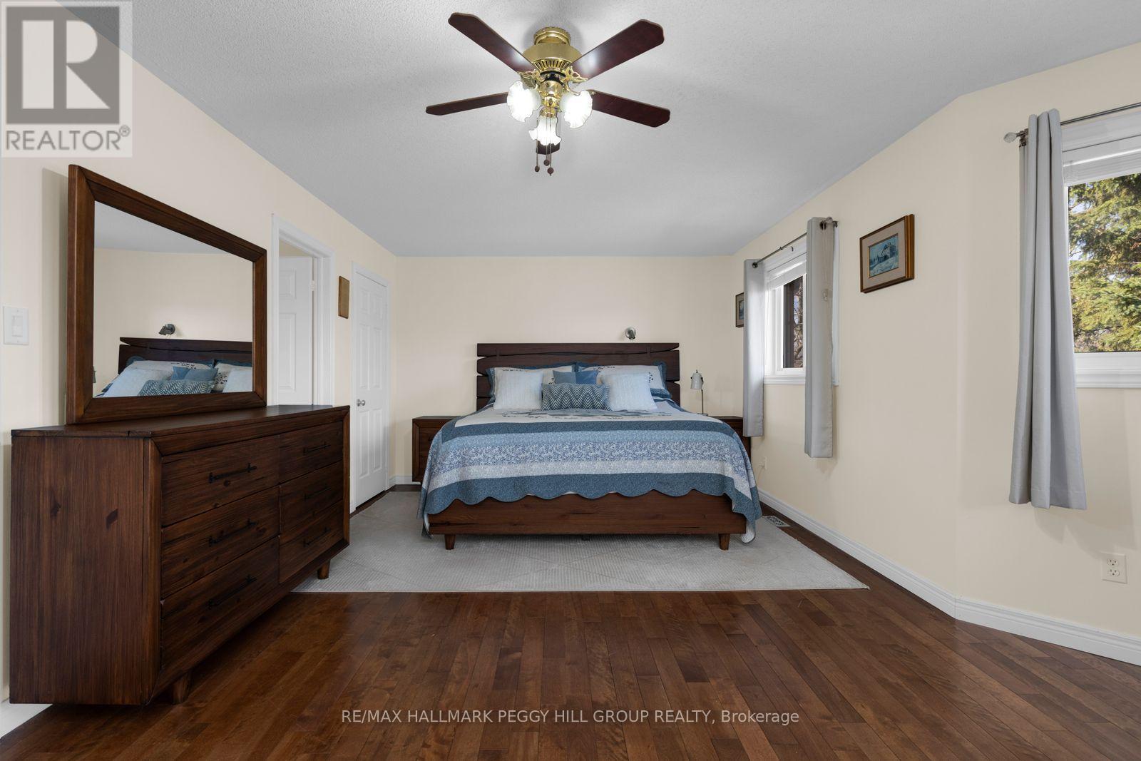 142 Ferndale Drive S, Barrie, Ontario  L4N 6Y6 - Photo 10 - S13110016