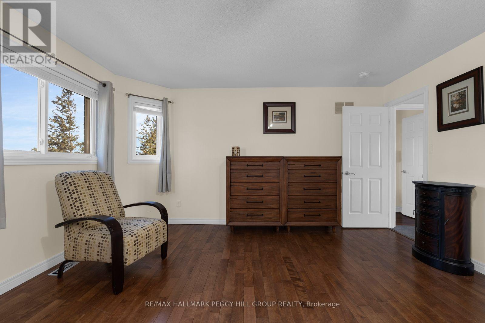 142 Ferndale Drive S, Barrie, Ontario  L4N 6Y6 - Photo 11 - S13110016