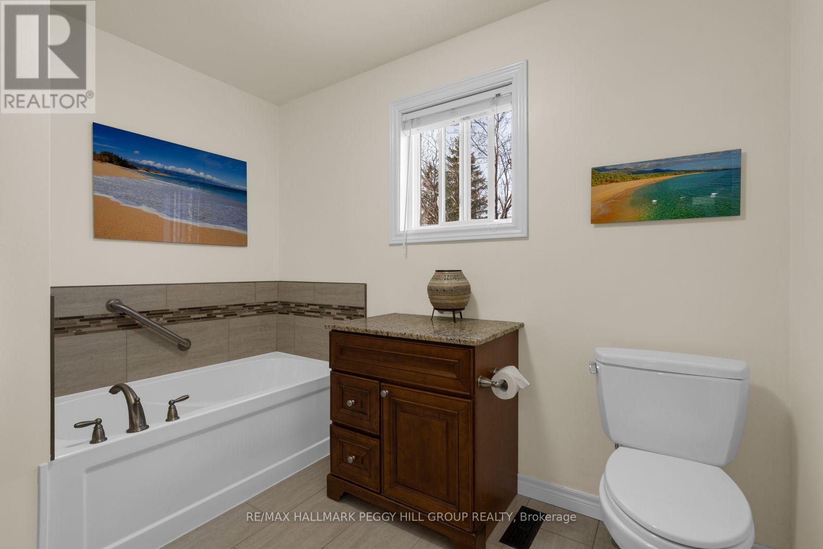 142 Ferndale Drive S, Barrie, Ontario  L4N 6Y6 - Photo 13 - S13110016