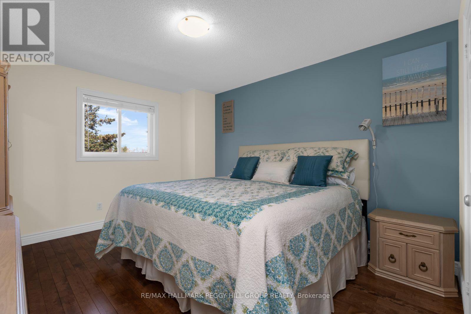 142 Ferndale Drive S, Barrie, Ontario  L4N 6Y6 - Photo 14 - S13110016
