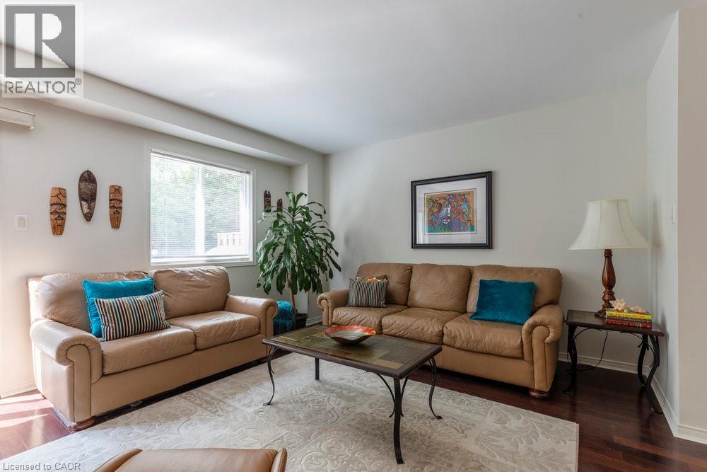 31 Moss Boulevard Unit# 1, Dundas, Ontario  L9H 7A6 - Photo 3 - 40810990