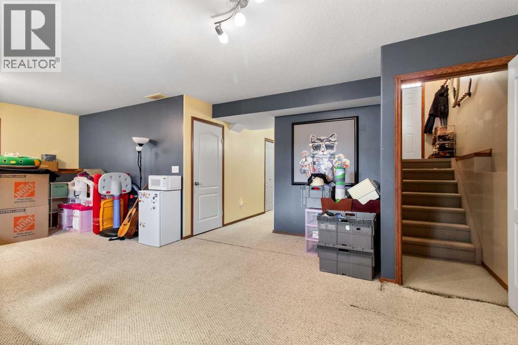 36 Lanterman Close, Red Deer, Alberta  T4R 3K3 - Photo 21 - A2308834