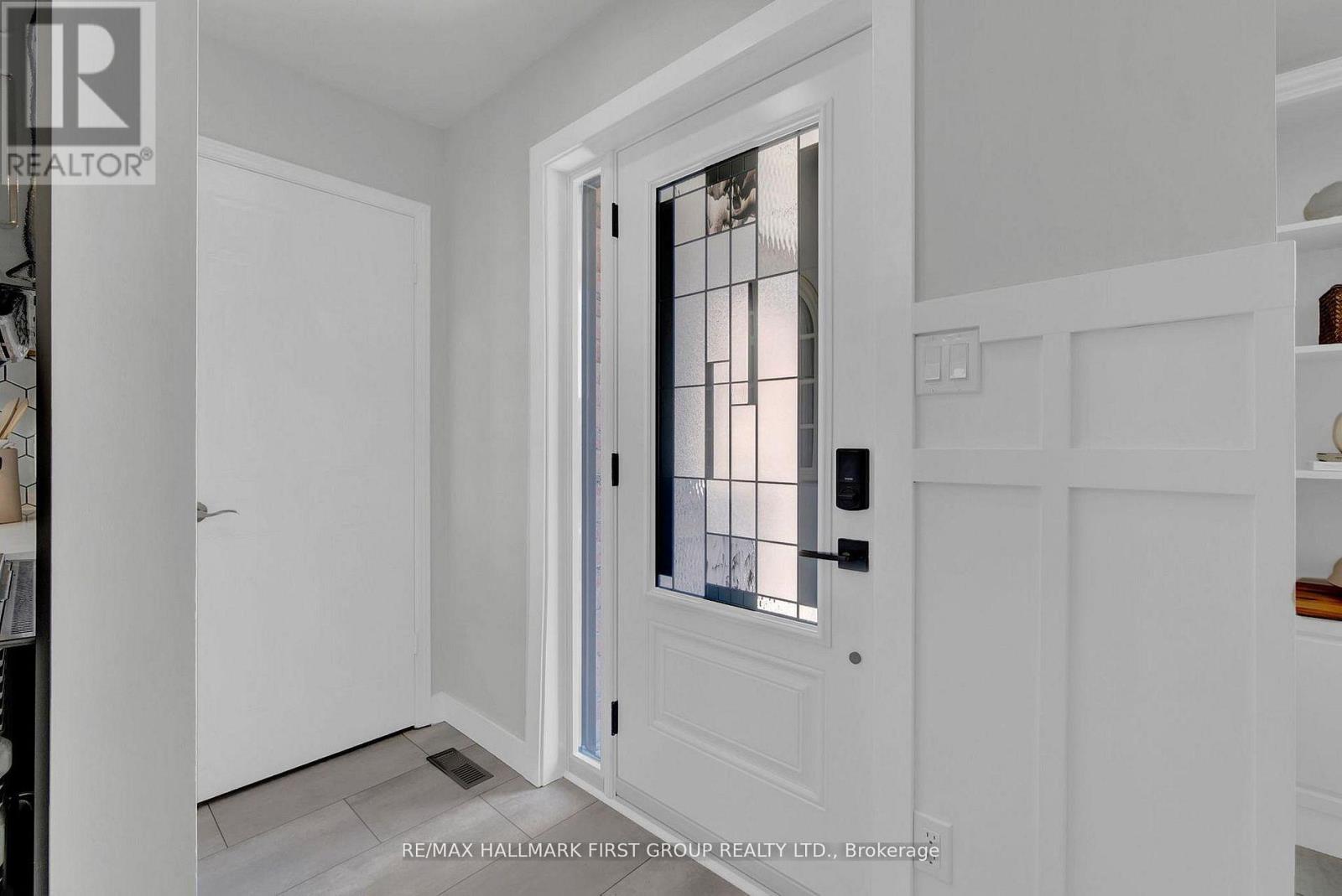 159 Sandringham Drive, Clarington, Ontario  L1E 2G6 - Photo 2 - E13109920