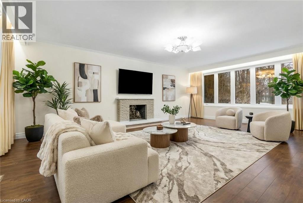 145 Wolfdale Avenue, Oakville, Ontario  L6L 4R9 - Photo 3 - 40823669