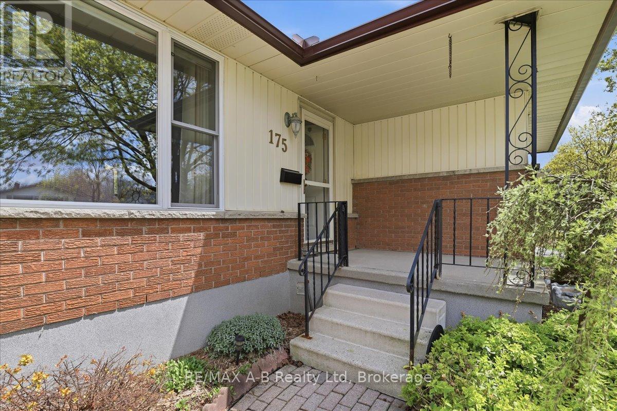 175 Mowat Street, Stratford, Ontario  N5A 2C2 - Photo 5 - X13109746