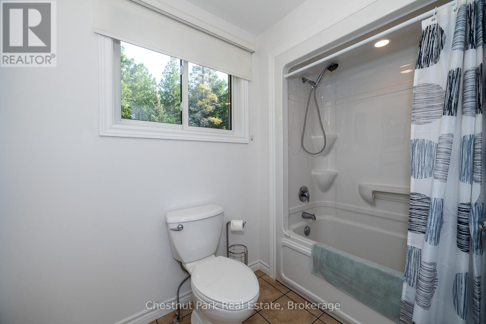 79 Howard Bowman Drive, Northern Bruce Peninsula, Ontario  N0H 2R0 - Photo 21 - X13109776