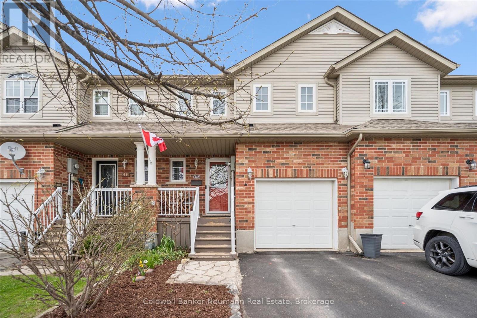 47 GIBBONS DRIVE, Centre Wellington, Ontario
