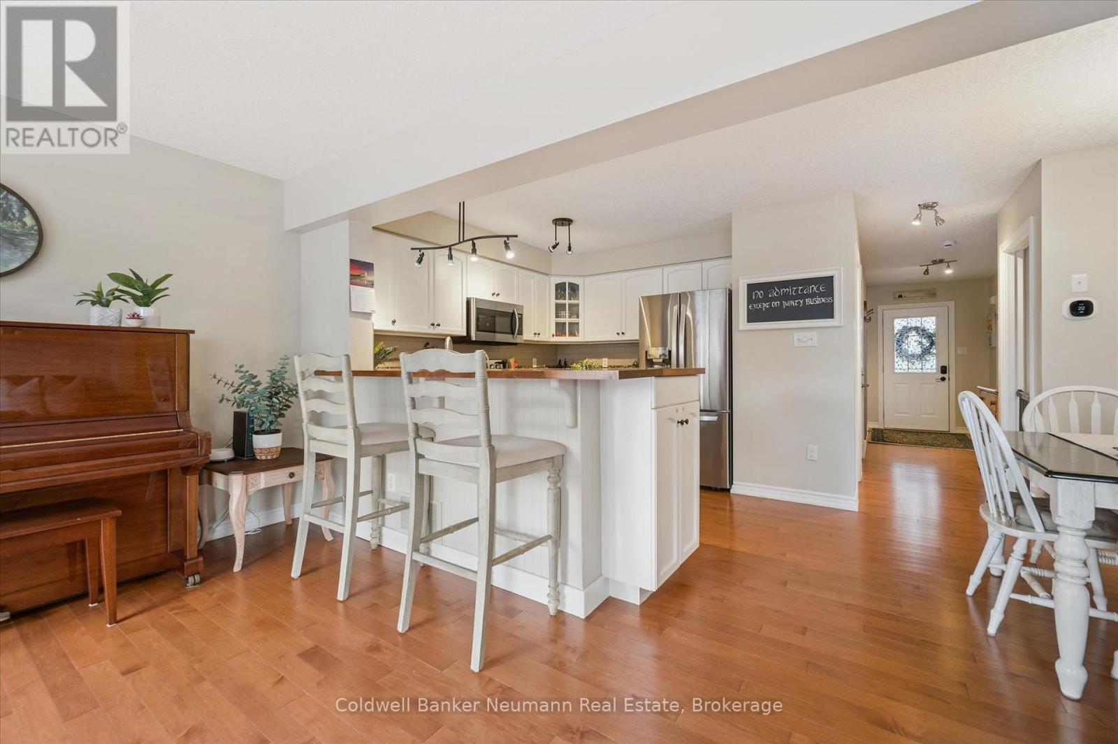 47 Gibbons Drive, Centre Wellington, Ontario  N1M 3T4 - Photo 3 - X13109796