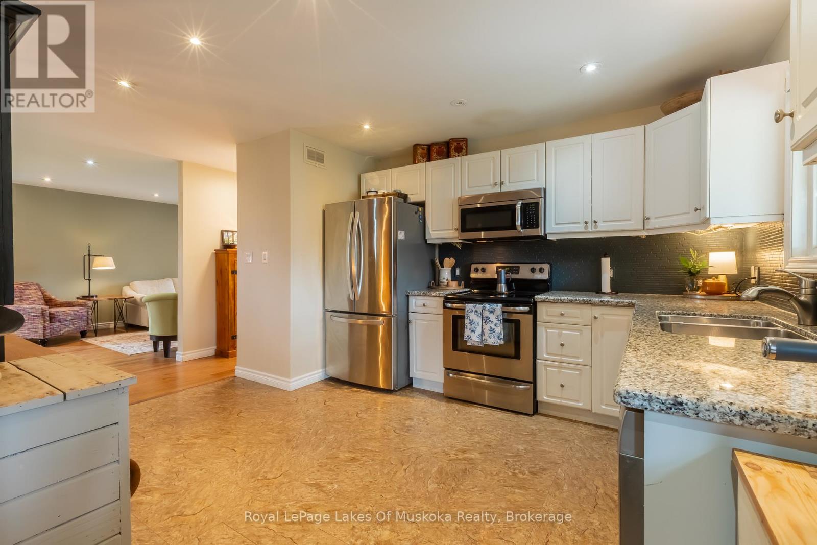 17 Hart Court, Huntsville, Ontario  P1H 1T6 - Photo 17 - X13109952