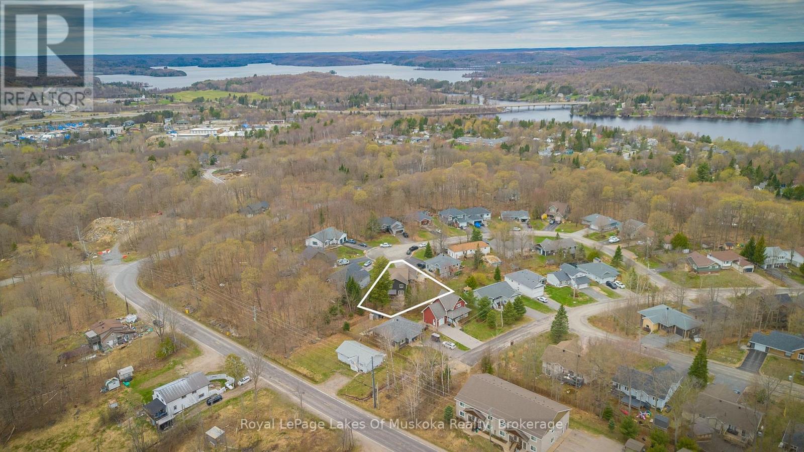 17 Hart Court, Huntsville, Ontario  P1H 1T6 - Photo 37 - X13109952