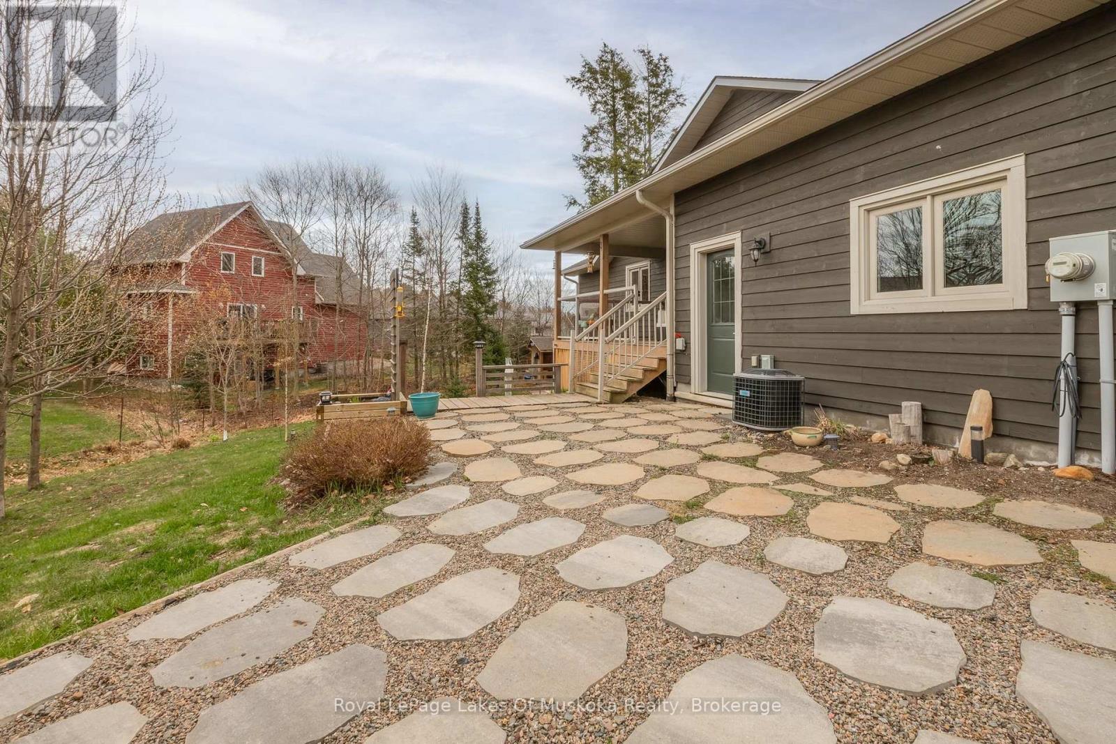 17 Hart Court, Huntsville, Ontario  P1H 1T6 - Photo 6 - X13109952