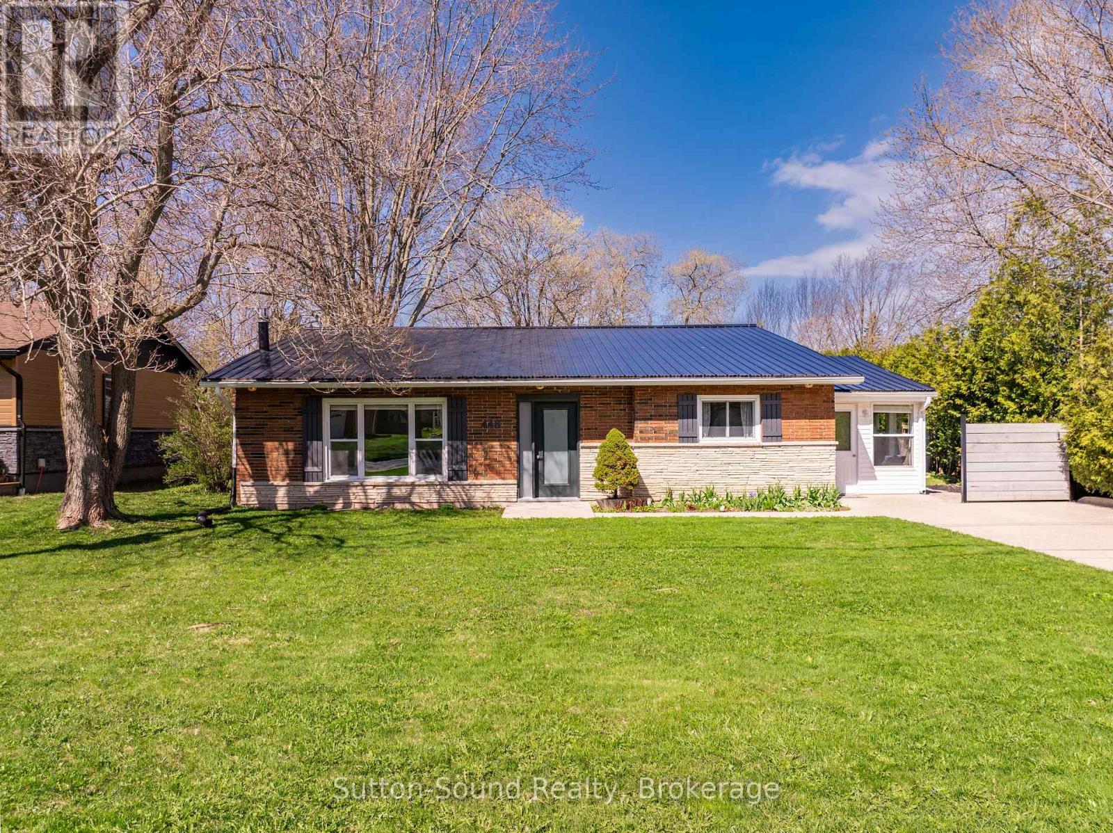 448 ISAAC STREET, South Bruce Peninsula, Ontario