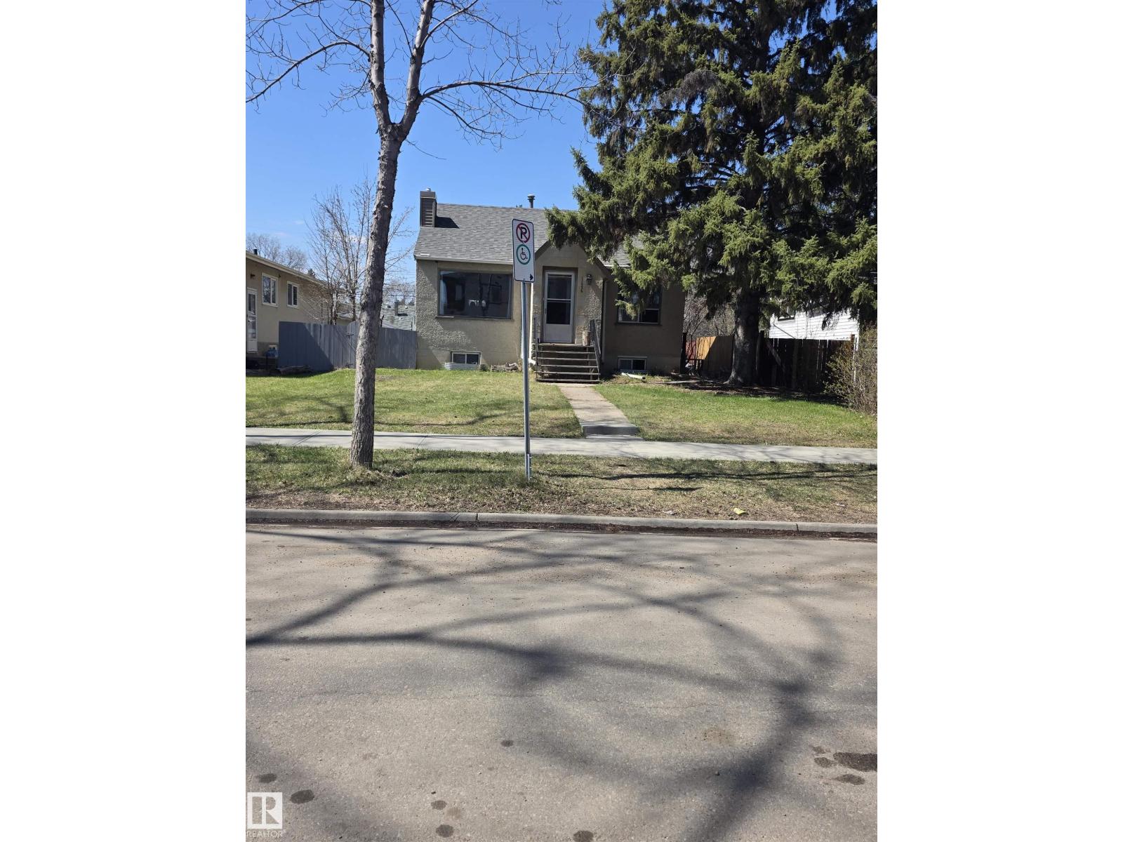 11926 125 ST NW, edmonton, Alberta