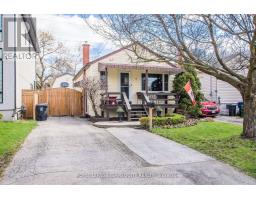 5 ACORN AVENUE, Toronto, Ontario