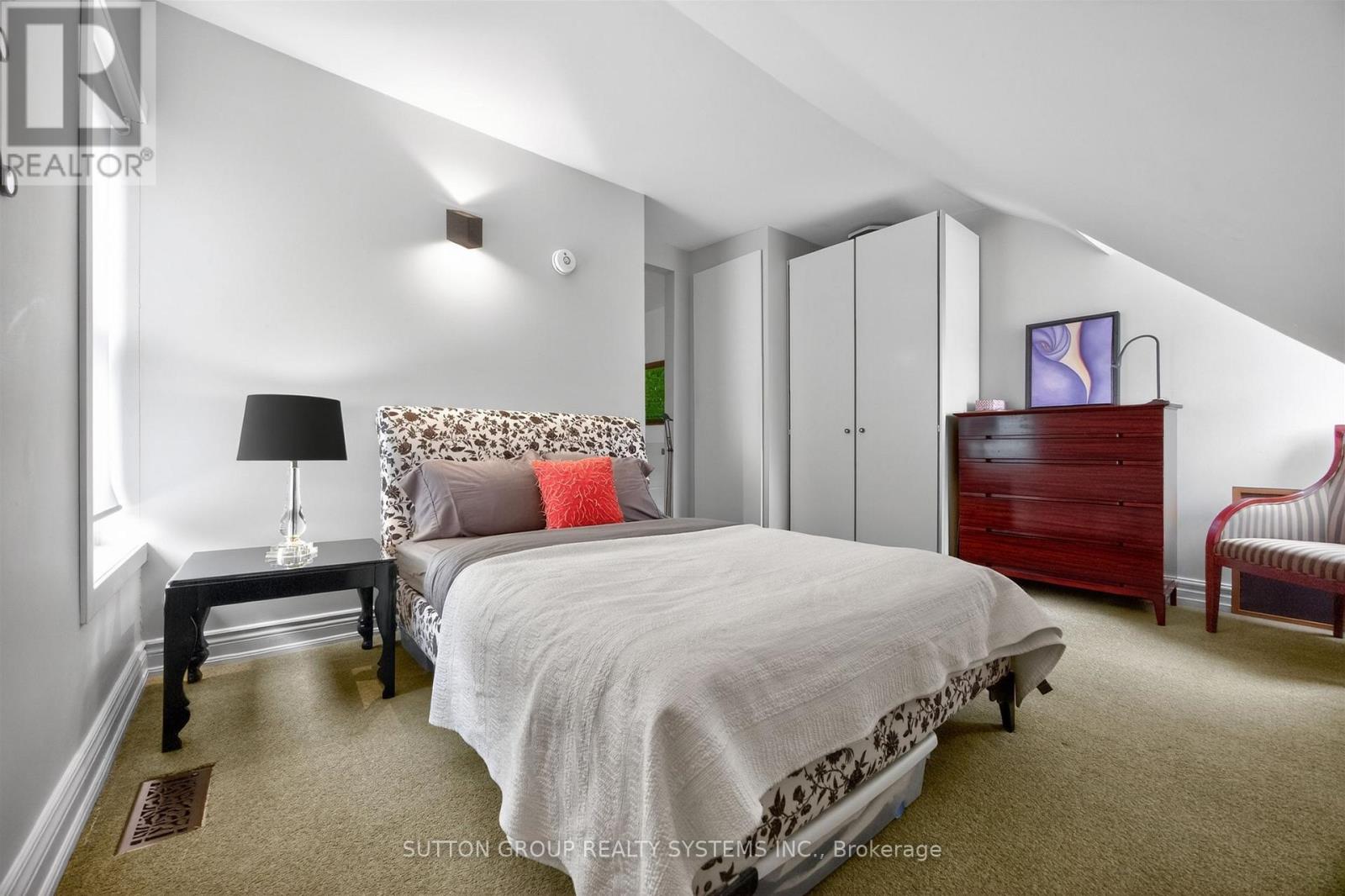 82 Kenneth Avenue, Toronto, Ontario  M6P 1J3 - Photo 29 - W13109742
