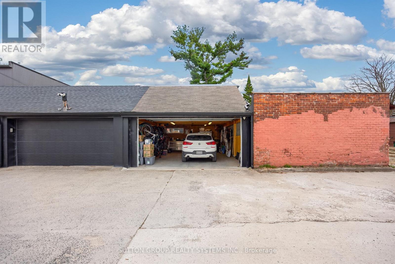 82 Kenneth Avenue, Toronto, Ontario  M6P 1J3 - Photo 46 - W13109742
