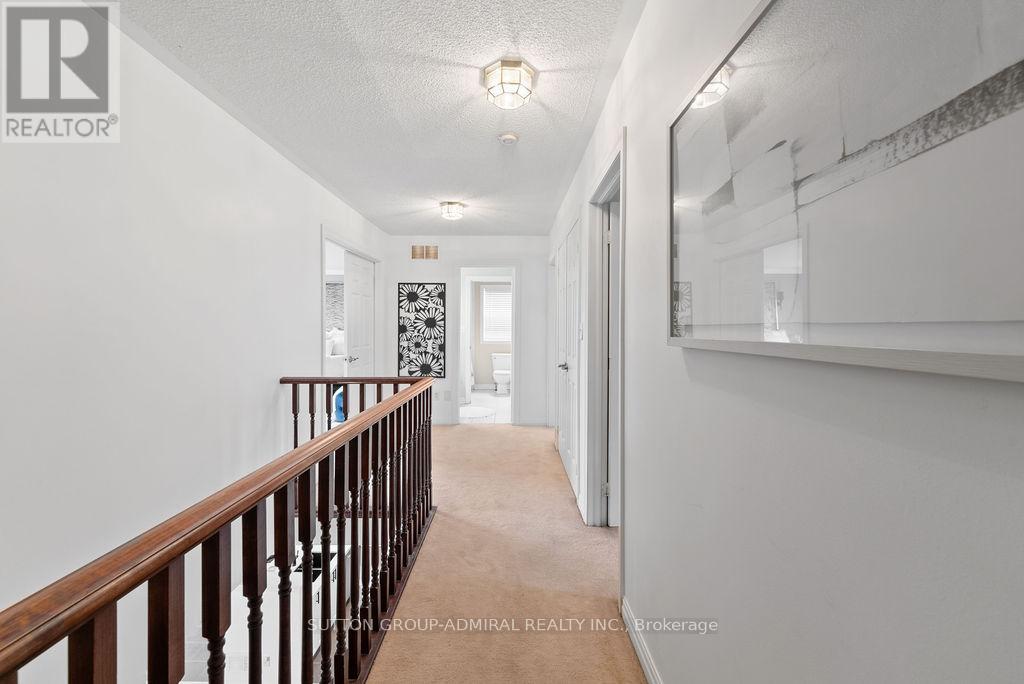 5948 Chercover Court, Burlington, Ontario  L7L 6T2 - Photo 22 - W13109758