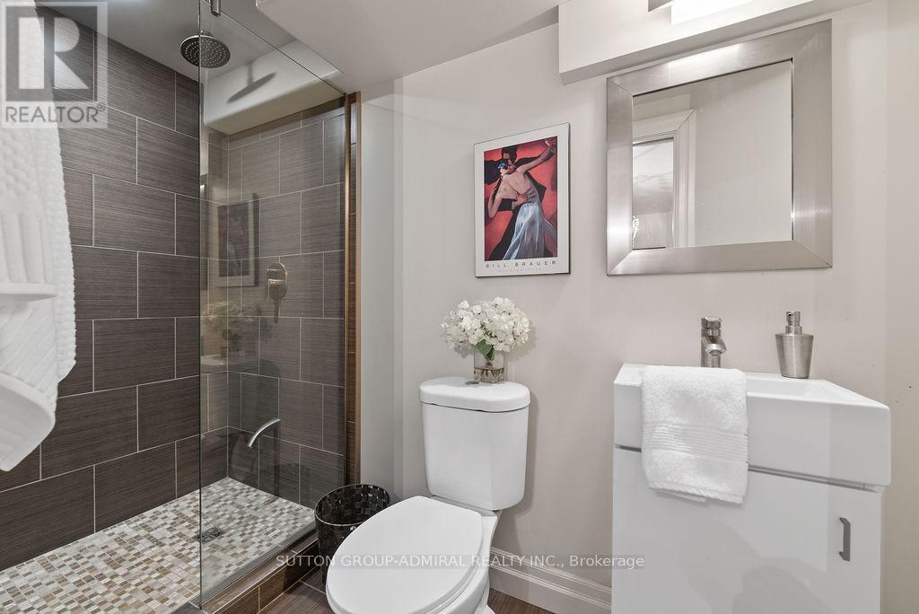 5948 Chercover Court, Burlington, Ontario  L7L 6T2 - Photo 40 - W13109758