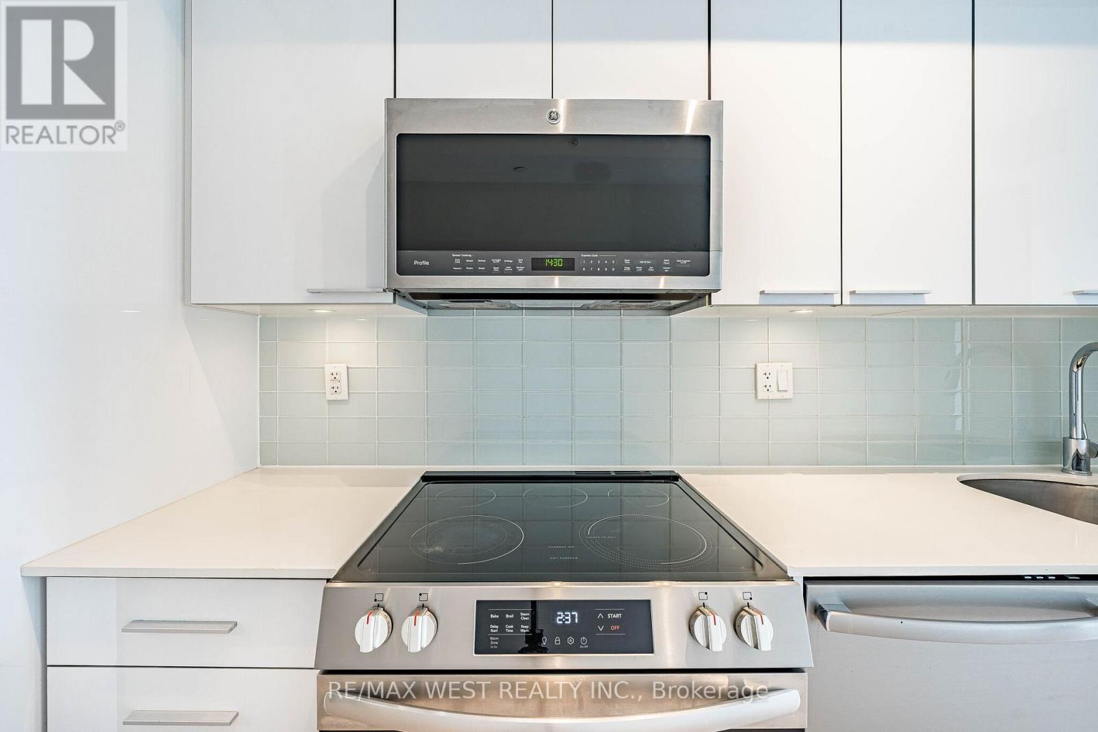 602 - 10 Park Lawn Road, Toronto, Ontario  M8V 0H9 - Photo 18 - W13109806