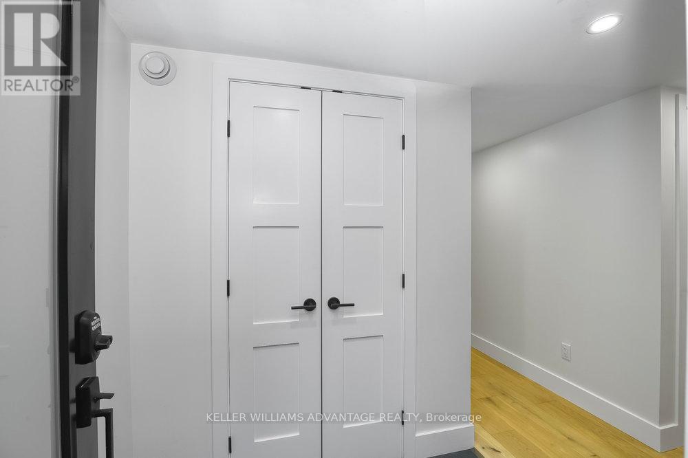 Lower - 325 Perth Avenue, Toronto, Ontario  M6P 3X9 - Photo 5 - W13109828
