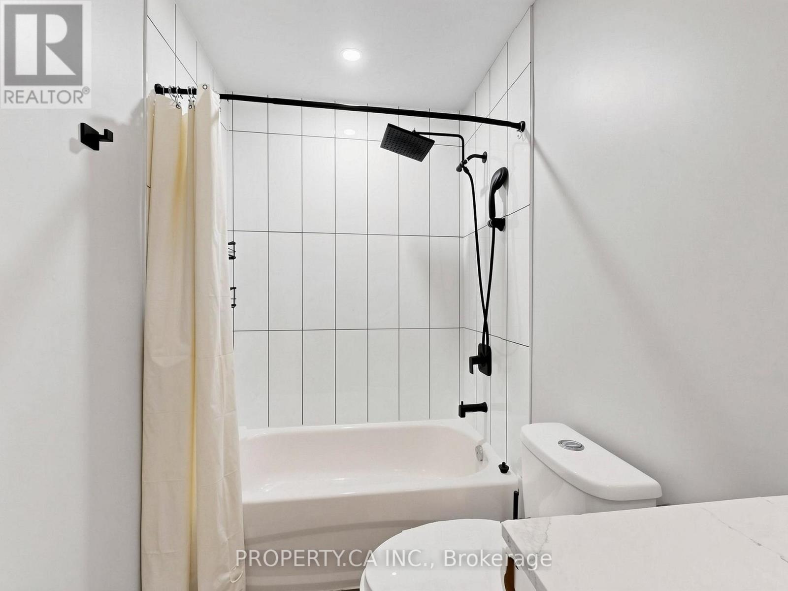 24 - 4950 Rathkeale Road, Mississauga, Ontario  L5V 2L8 - Photo 34 - W13109856