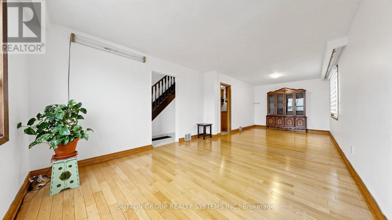 683 Old Weston Road, Toronto, Ontario  M6N 3B6 - Photo 10 - W13109864