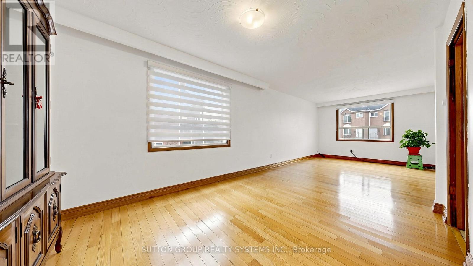 683 Old Weston Road, Toronto, Ontario  M6N 3B6 - Photo 14 - W13109864