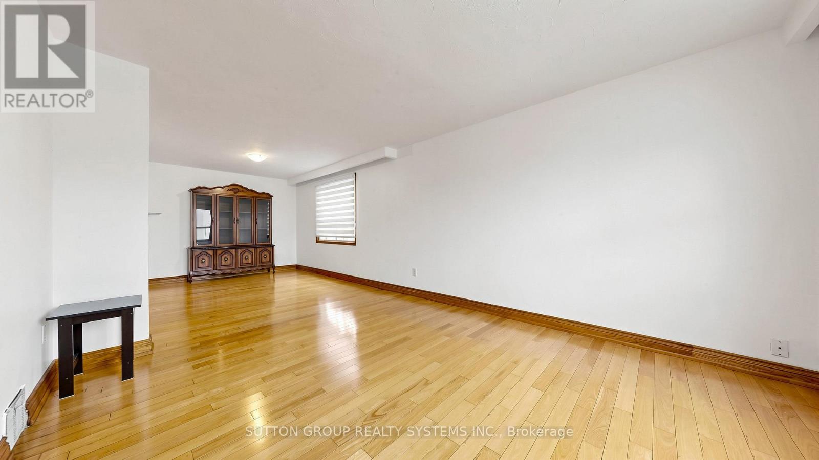 683 Old Weston Road, Toronto, Ontario  M6N 3B6 - Photo 8 - W13109864