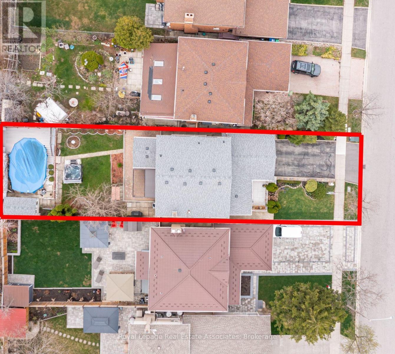 1311 Underwood Drive, Mississauga, Ontario  L4W 3M9 - Photo 1 - W13109896