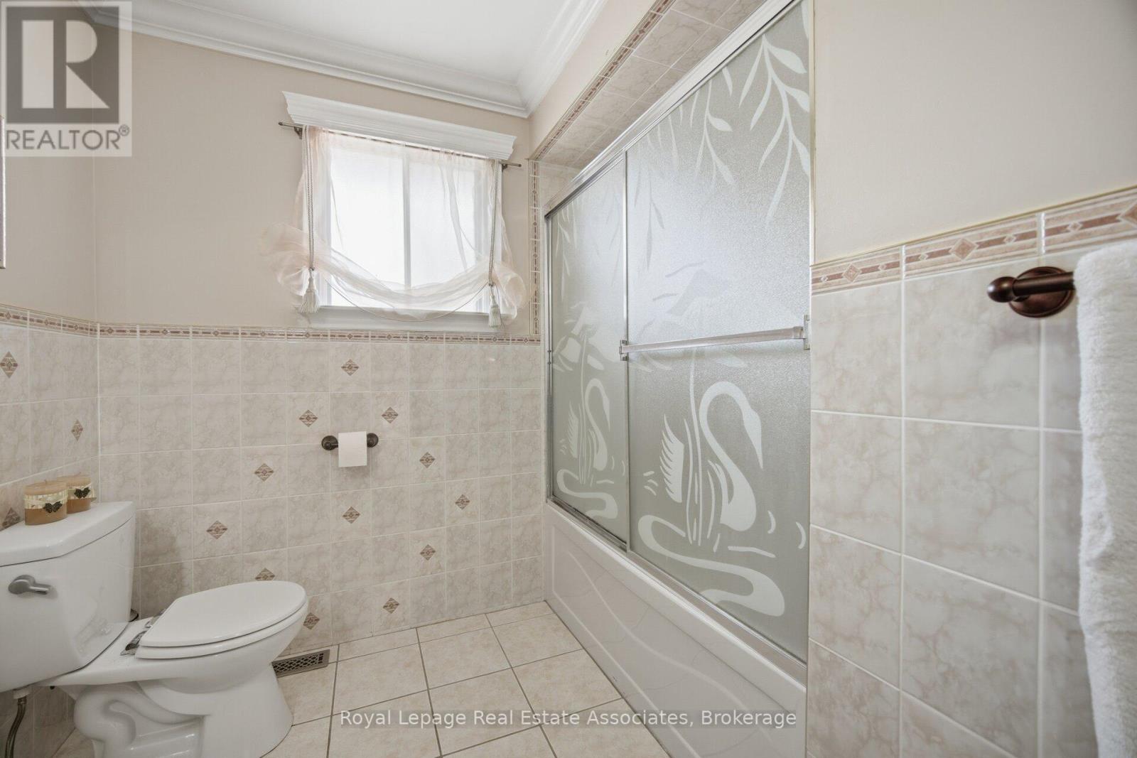 1311 Underwood Drive, Mississauga, Ontario  L4W 3M9 - Photo 34 - W13109896