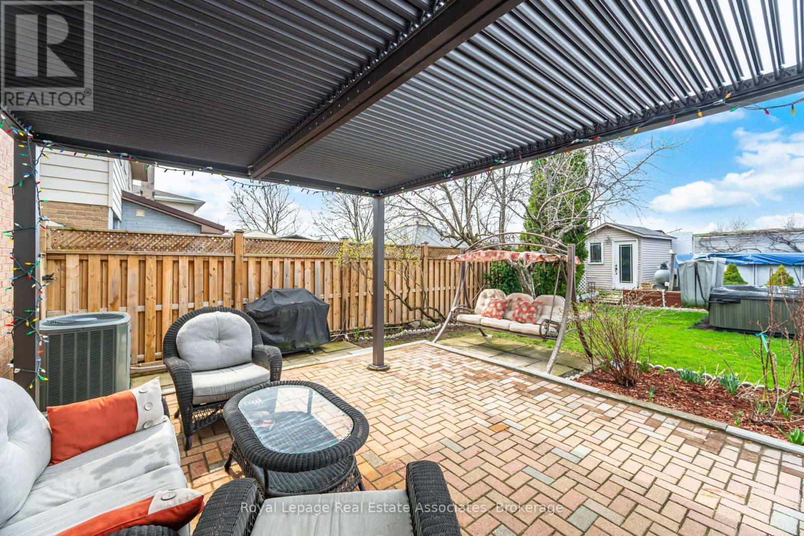 1311 Underwood Drive, Mississauga, Ontario  L4W 3M9 - Photo 8 - W13109896