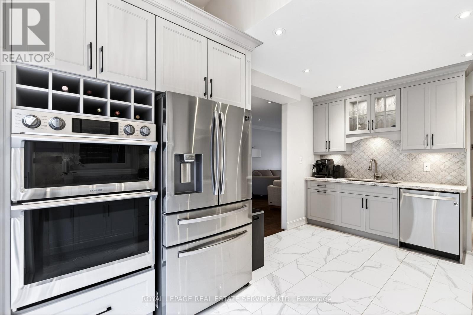 280 Nottingham Drive, Oakville, Ontario  L6H 4H9 - Photo 12 - W13109928