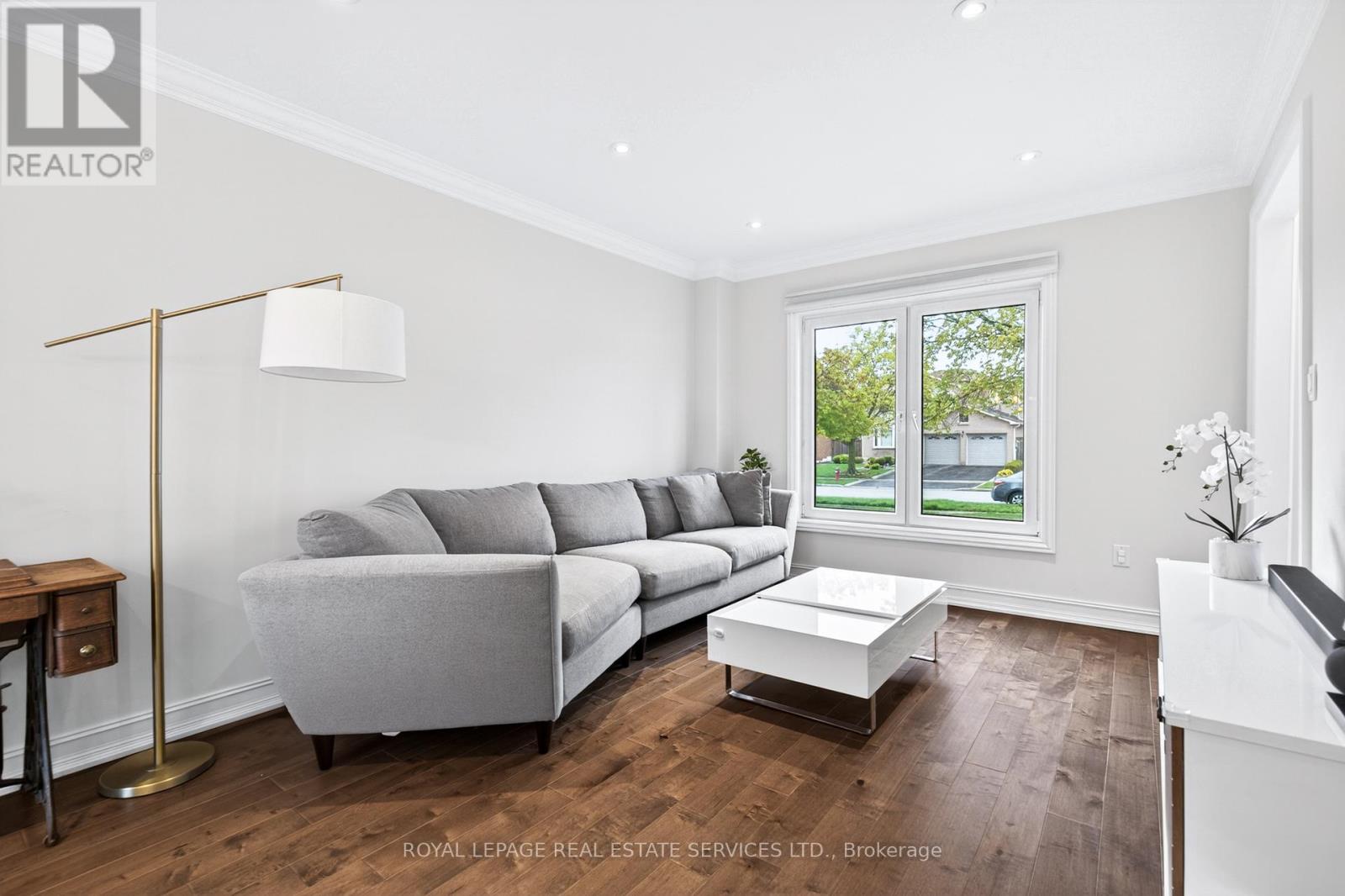 280 Nottingham Drive, Oakville, Ontario  L6H 4H9 - Photo 5 - W13109928