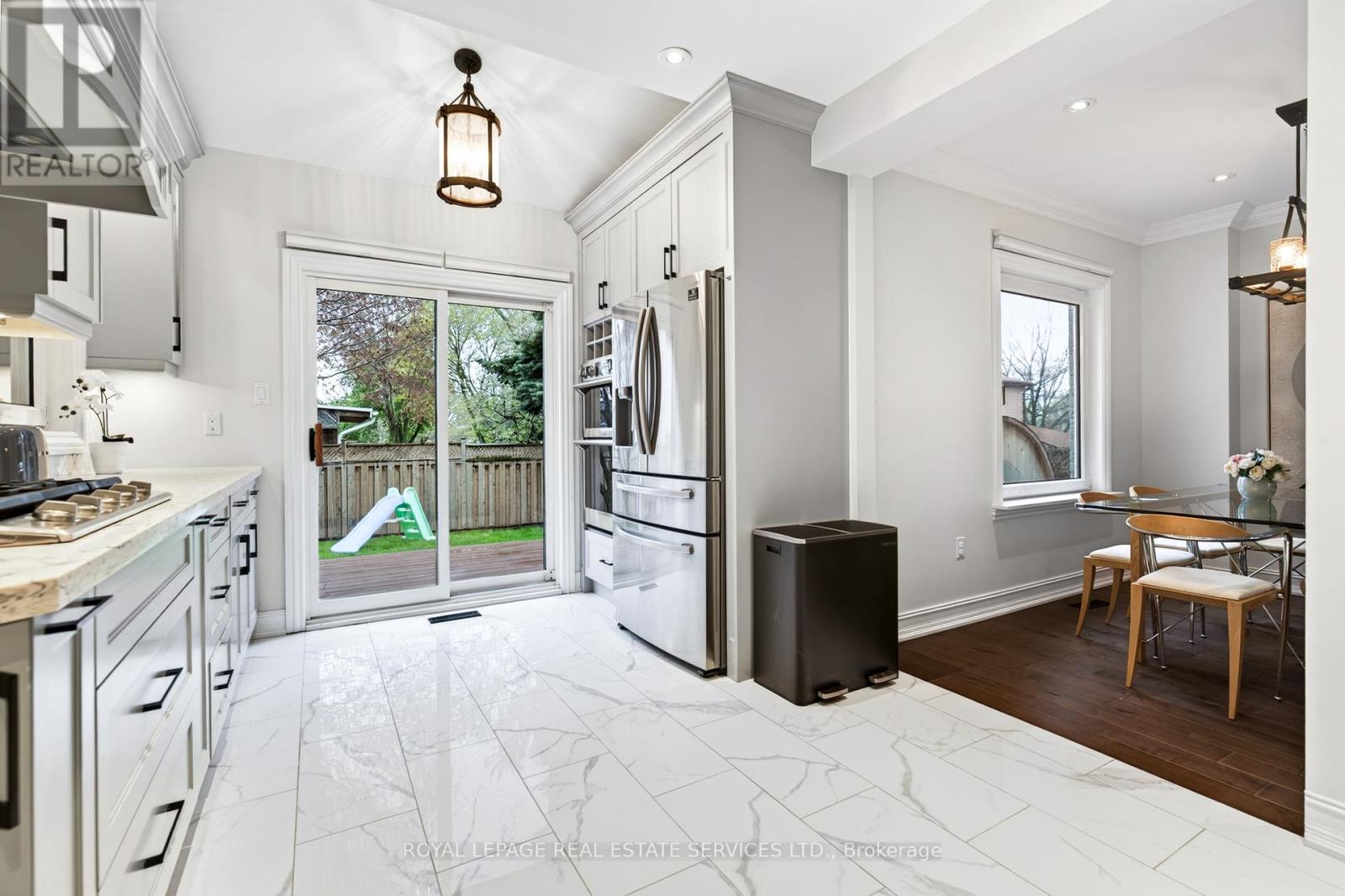 280 Nottingham Drive, Oakville, Ontario  L6H 4H9 - Photo 9 - W13109928