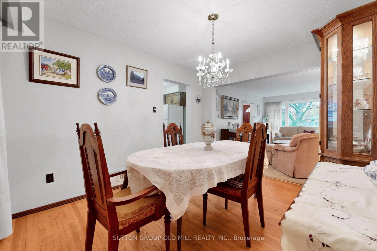 659 Balmoral Drive, Brampton, Ontario  L6T 1W8 - Photo 10 - W13109932