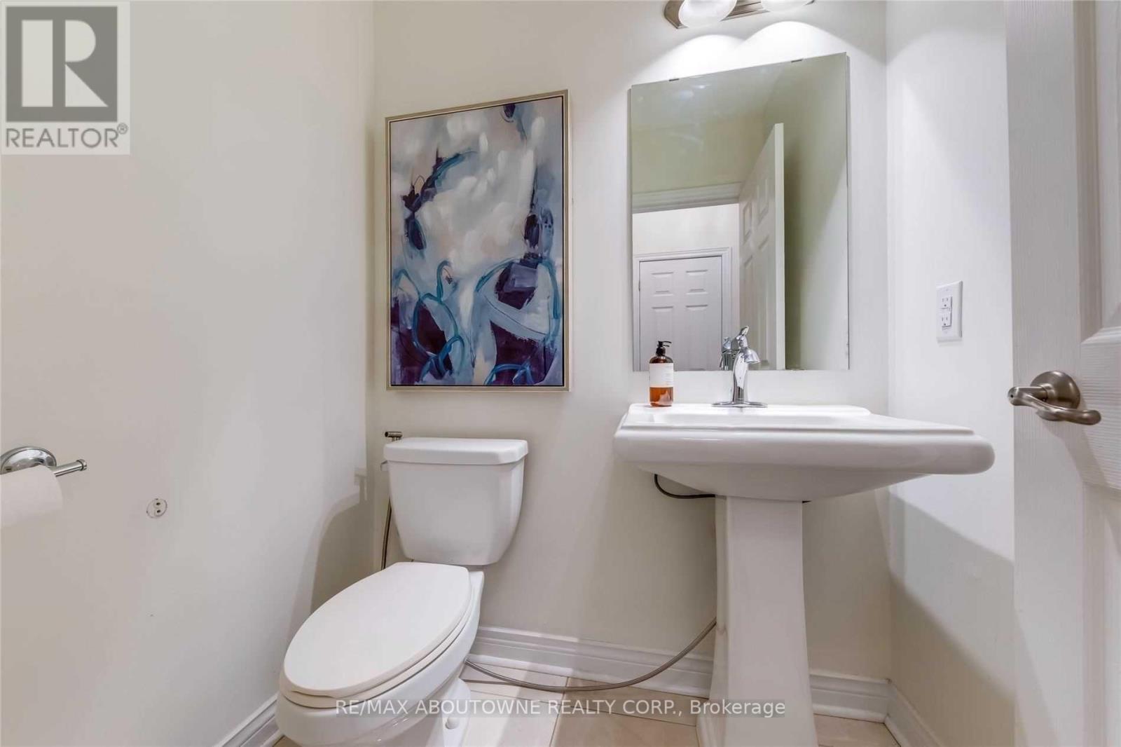 3115 Carding Mill Trail, Oakville, Ontario  L6M 0Z5 - Photo 12 - W13109940