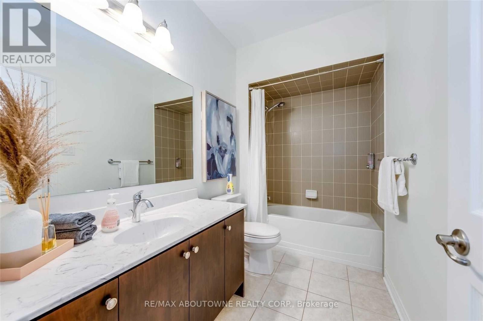 3115 Carding Mill Trail, Oakville, Ontario  L6M 0Z5 - Photo 21 - W13109940