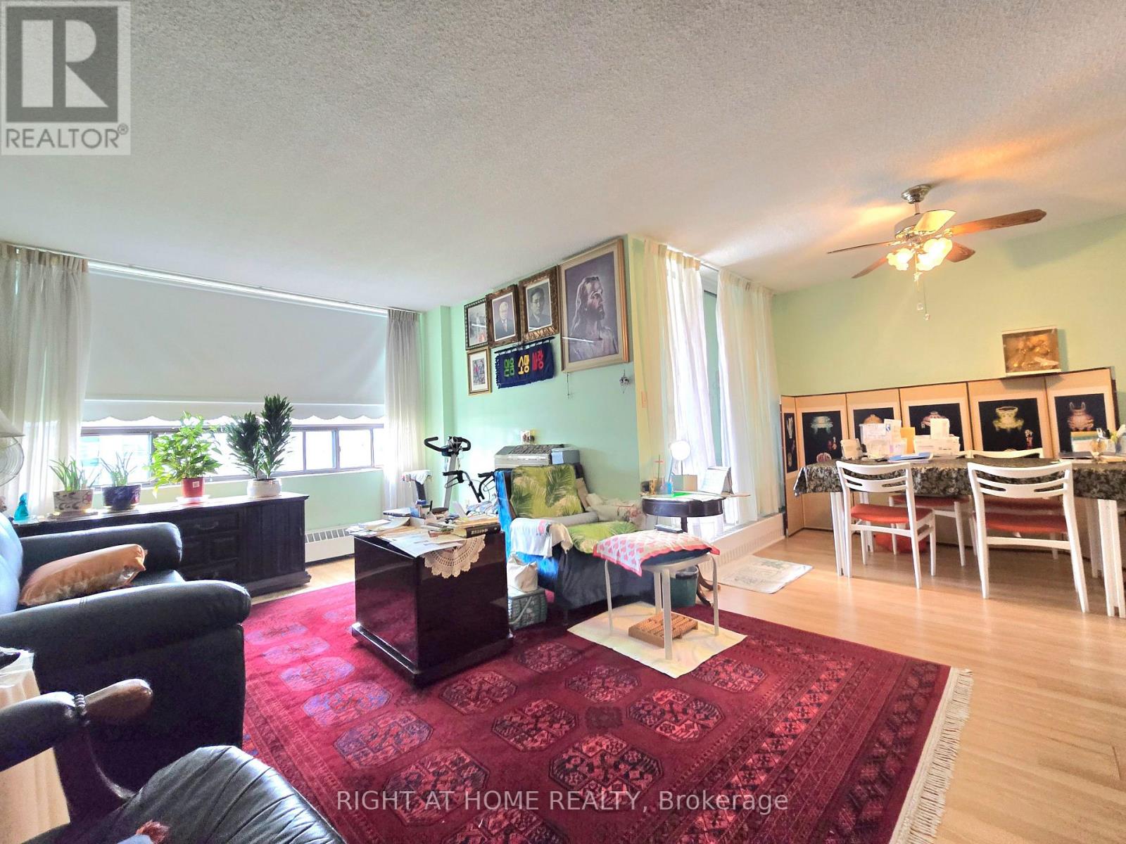 1106 - 2542 Argyle Road, Mississauga, Ontario  L5B 2H5 - Photo 1 - W13109954