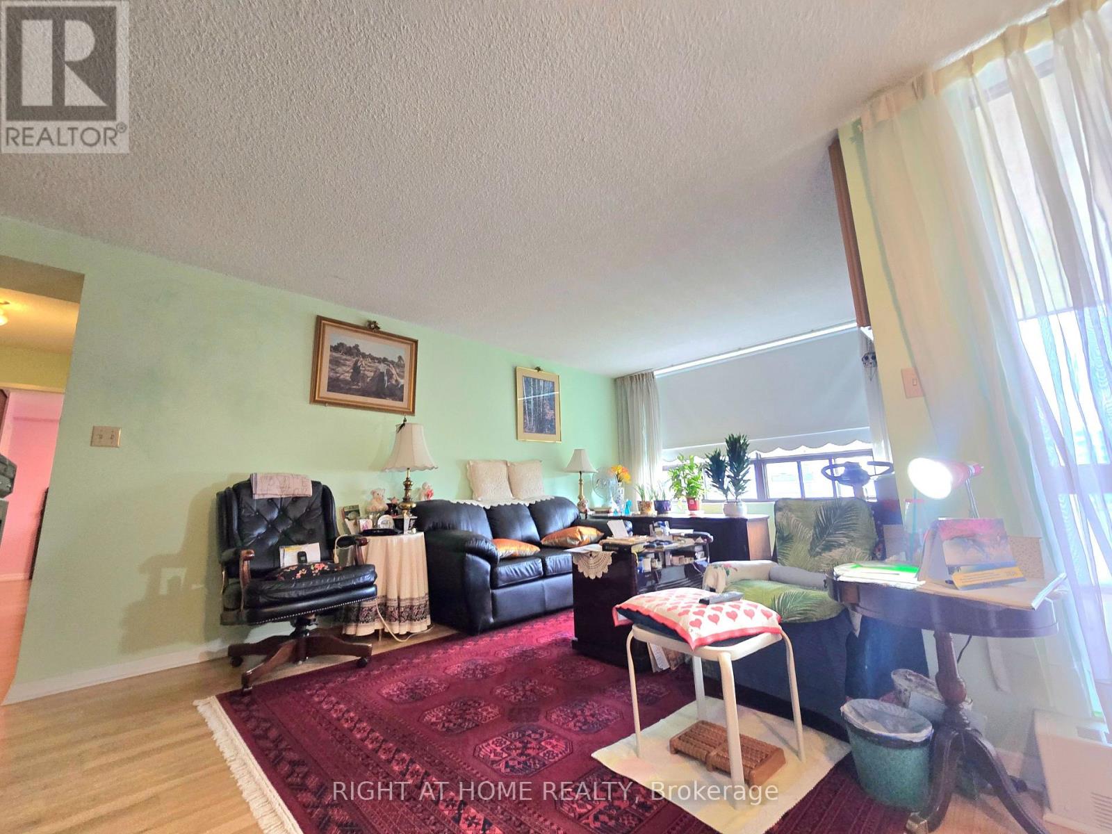 1106 - 2542 Argyle Road, Mississauga, Ontario  L5B 2H5 - Photo 3 - W13109954