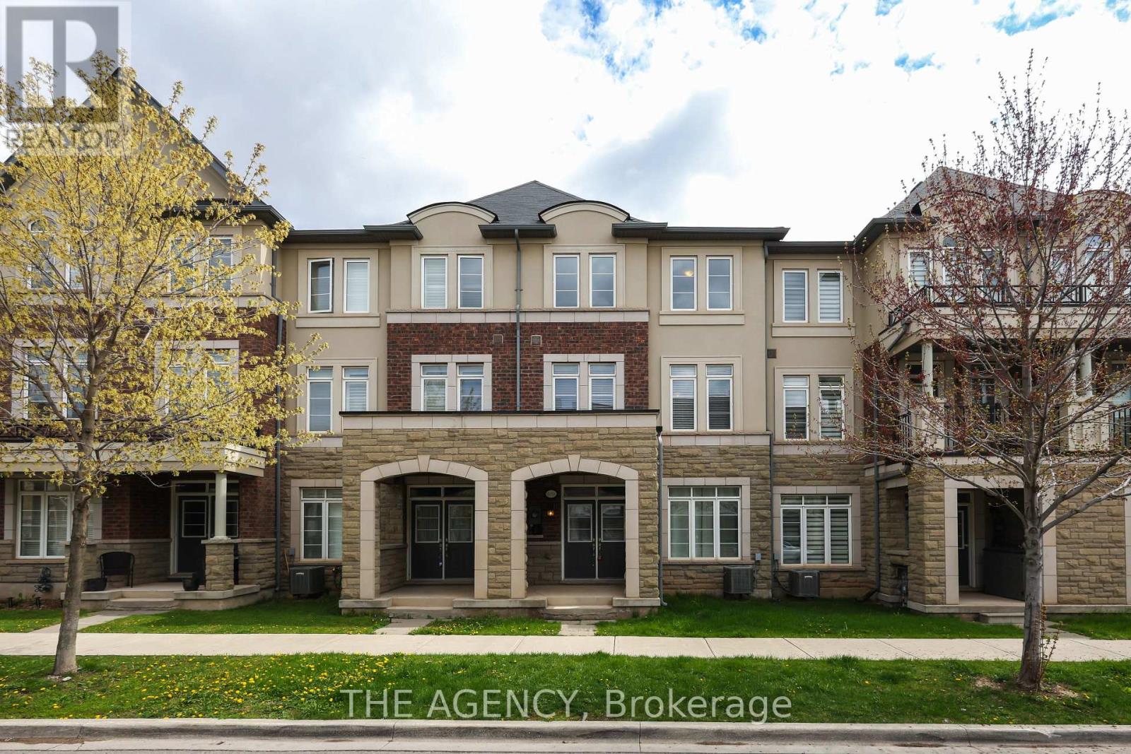 3053 PRESERVE DRIVE, Oakville, Ontario