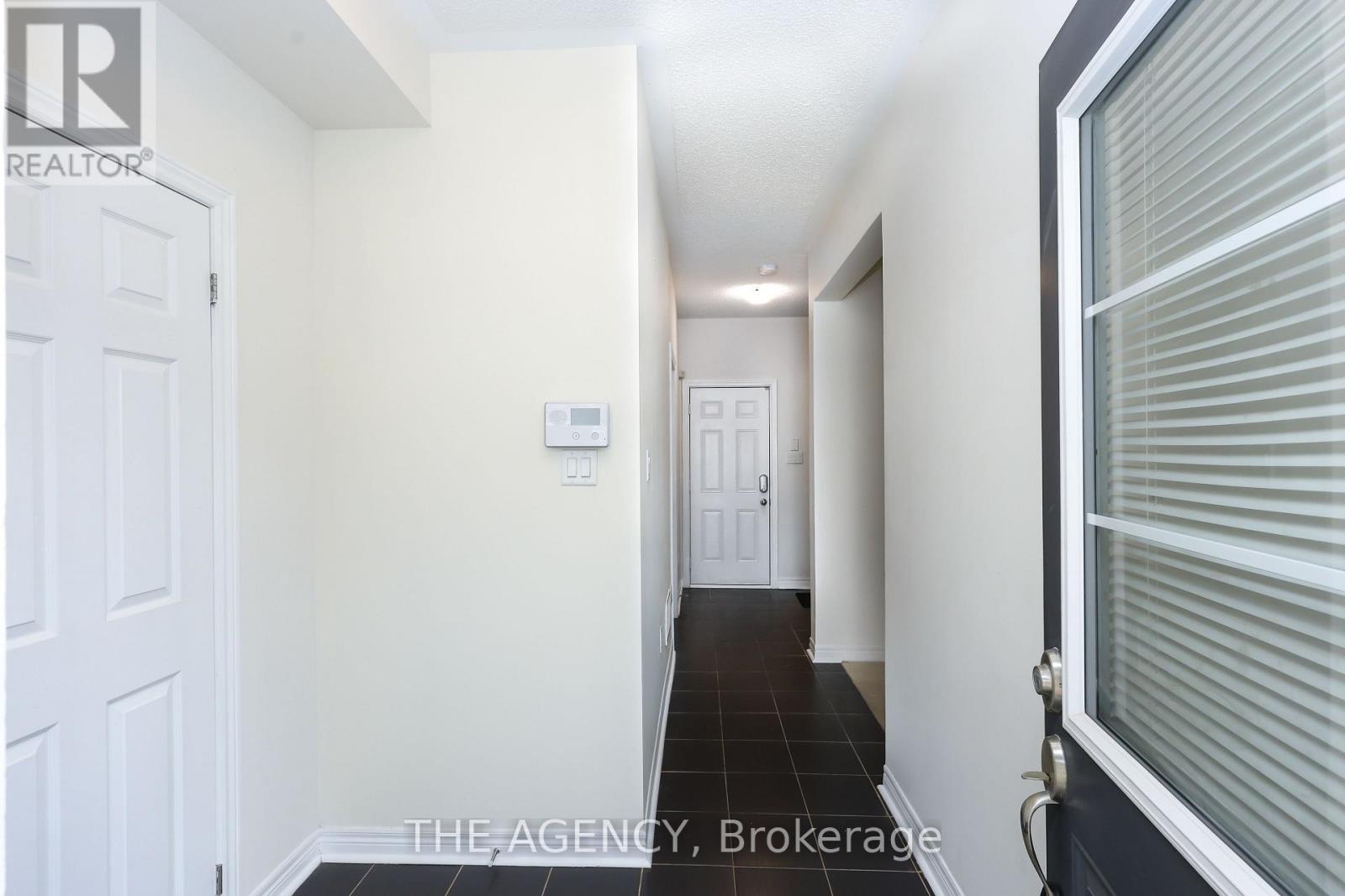 3053 Preserve Drive, Oakville, Ontario  L6M 0W7 - Photo 3 - W13109980