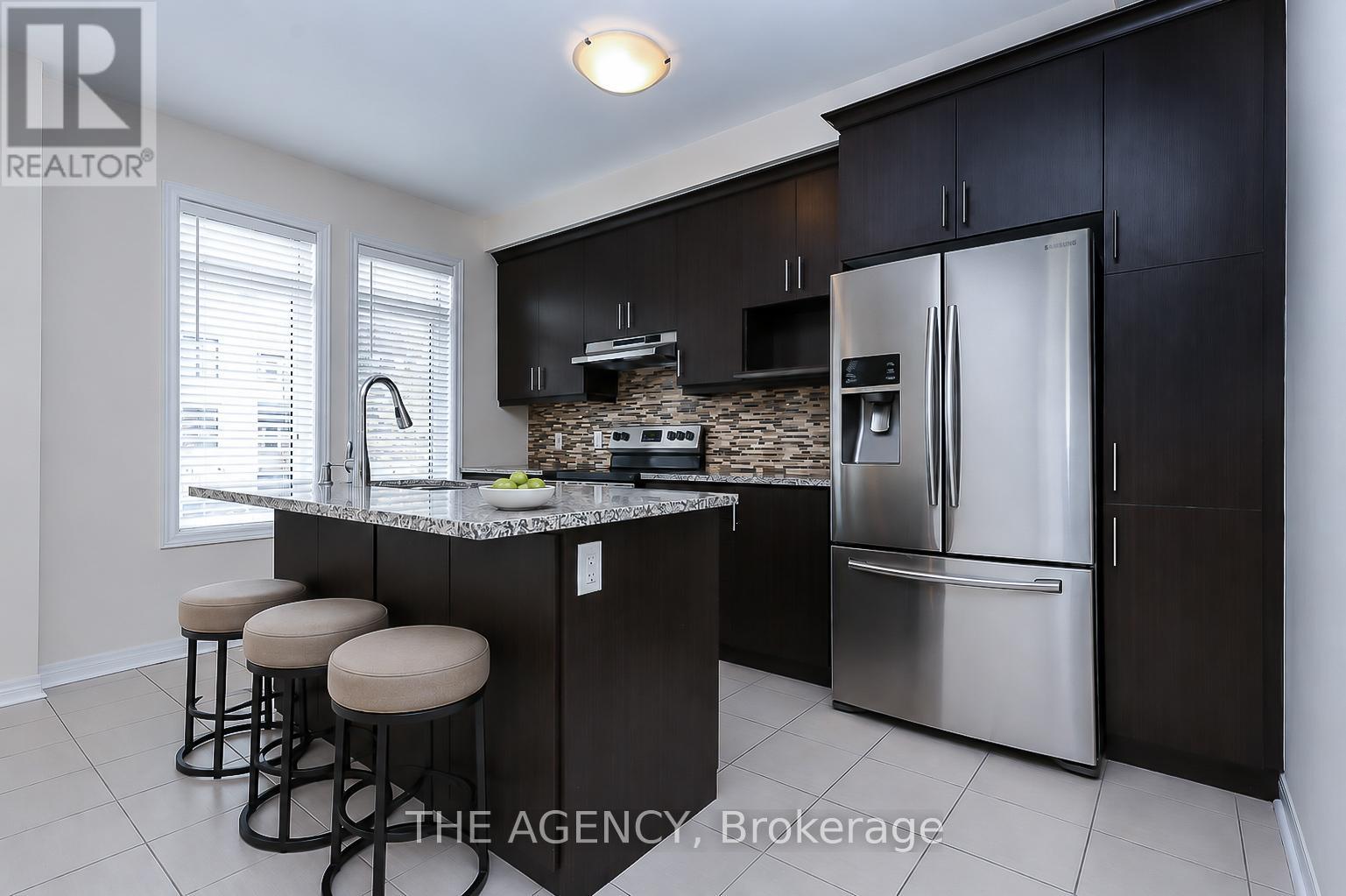 3053 Preserve Drive, Oakville, Ontario  L6M 0W7 - Photo 6 - W13109980