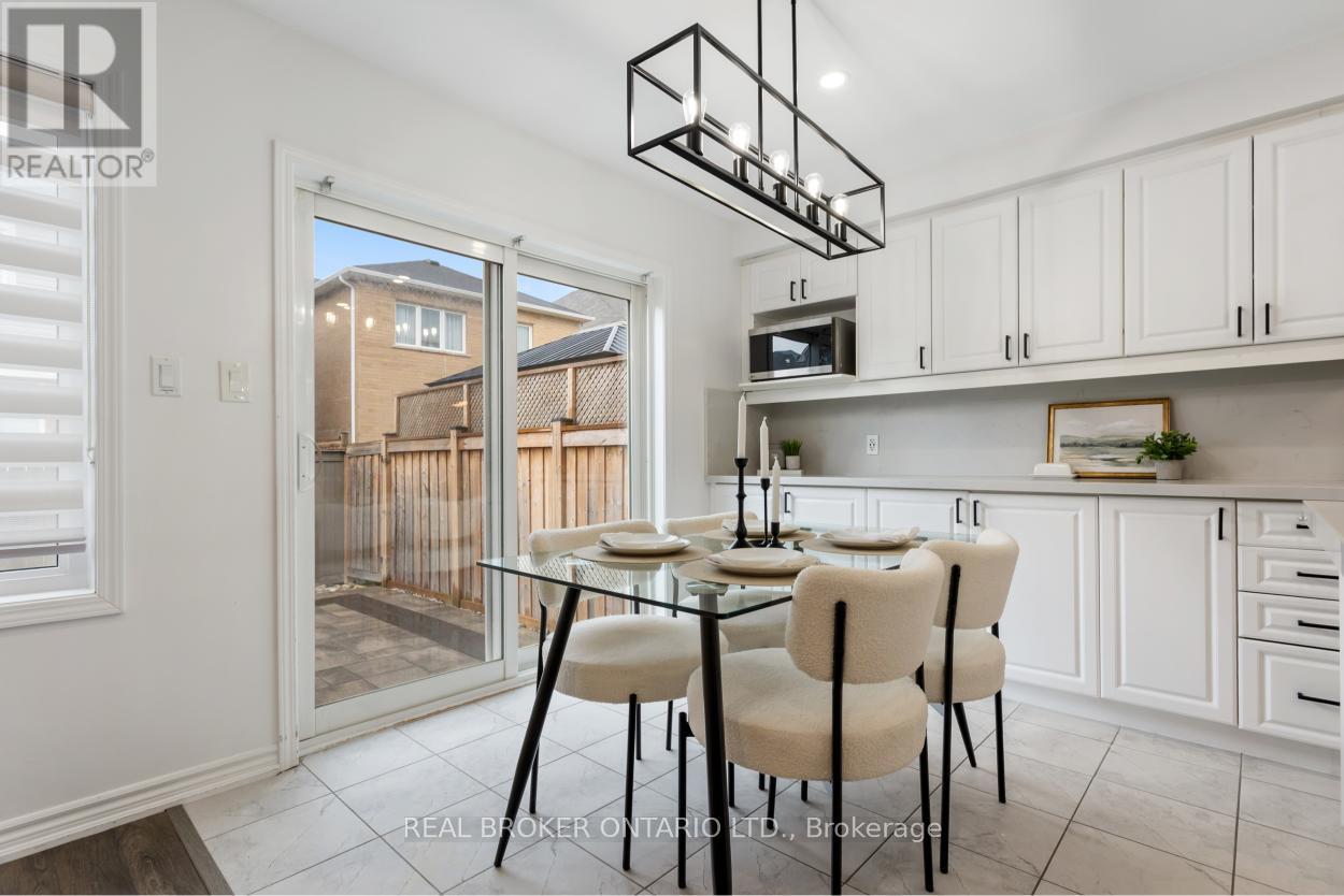 1213 Mulroney Heights, Milton, Ontario  L9E 1B9 - Photo 16 - W13110014