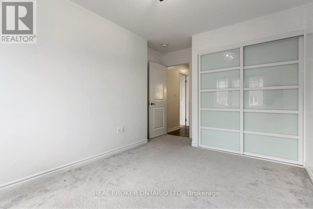 1213 Mulroney Heights, Milton, Ontario  L9E 1B9 - Photo 27 - W13110014