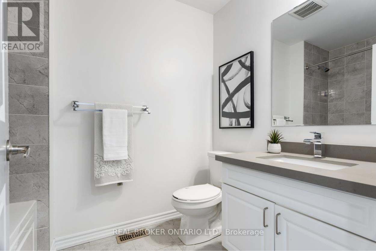 1213 Mulroney Heights, Milton, Ontario  L9E 1B9 - Photo 31 - W13110014