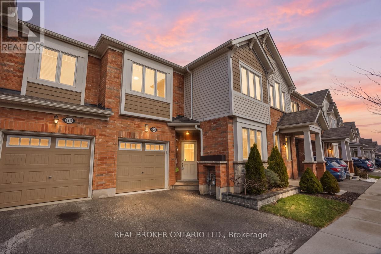 1213 Mulroney Heights, Milton, Ontario  L9E 1B9 - Photo 4 - W13110014