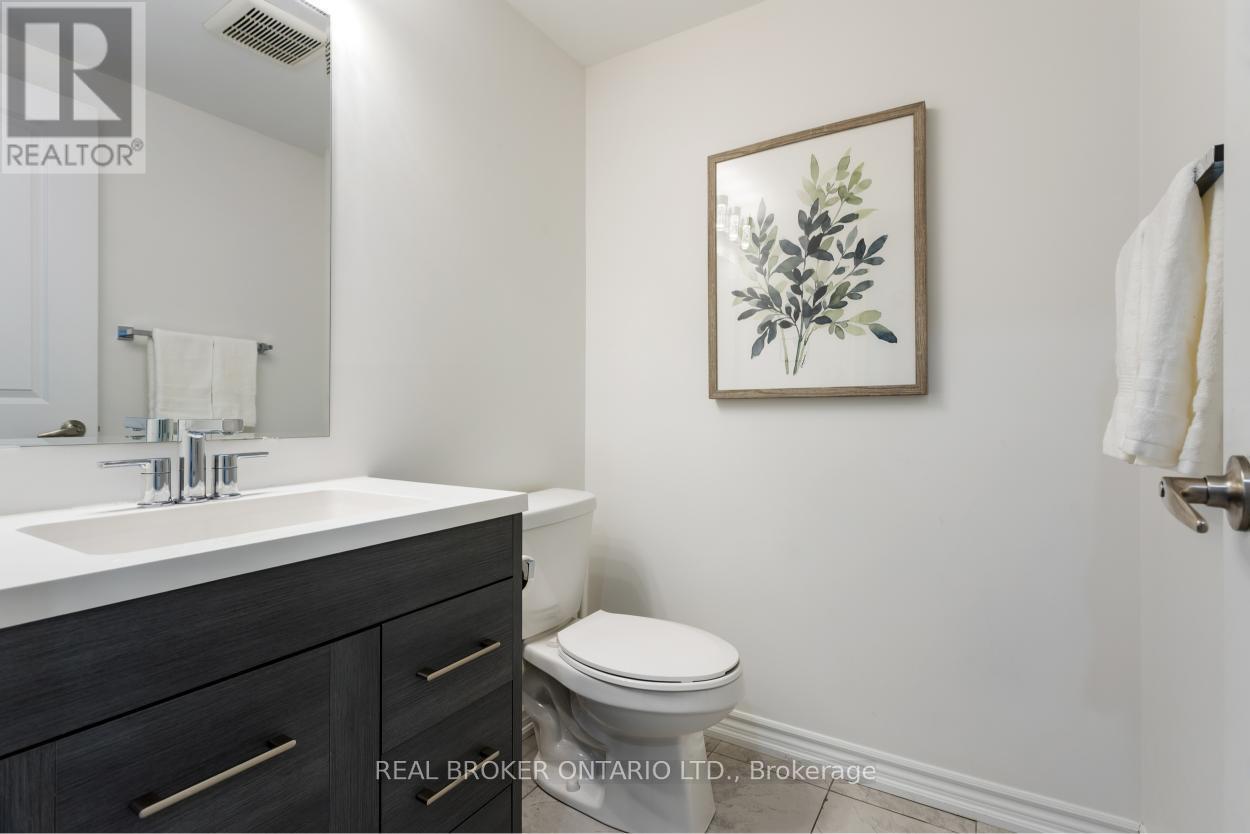 1213 Mulroney Heights, Milton, Ontario  L9E 1B9 - Photo 7 - W13110014