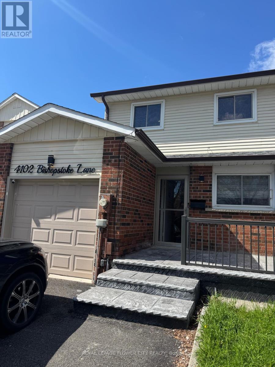 4102 Bishopstoke Lane W, Mississauga, Ontario  L4Z 1M5 - Photo 1 - W13110028